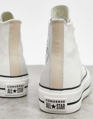 Zapatillas color hueso y beis en contraste con plataforma gruesa Chuck  Taylor Lift de Converse | ASOS