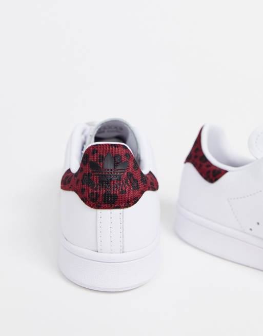 Zapatillas con estampado de leopardo en blanco y granate Stan Smith de adidas Originals