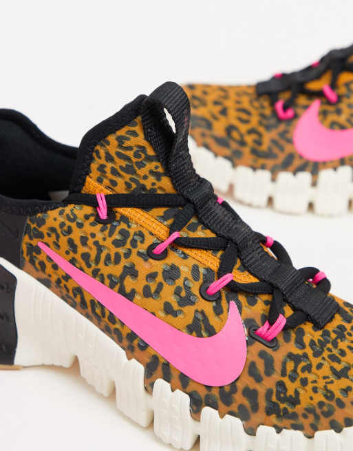 Macadán En la madrugada recuerdos Zapatillas con estampado de leopardo Free Metcon 3 de Nike Training | ASOS