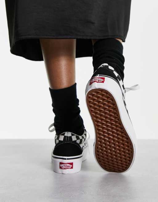 Untado Museo Visible Zapatillas de deporte a cuadros dameros blancos y negros con plataforma  Checkerboard Old Skool de Vans | ASOS