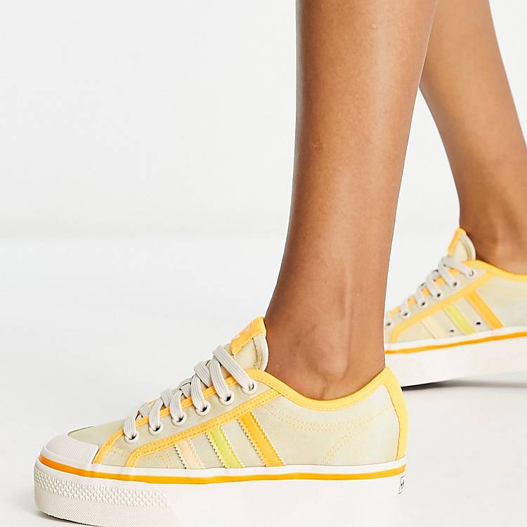 Electropositivo Alienación esculpir Zapatillas de deporte amarillas con plataforma Nizza de adidas Originals |  ASOS