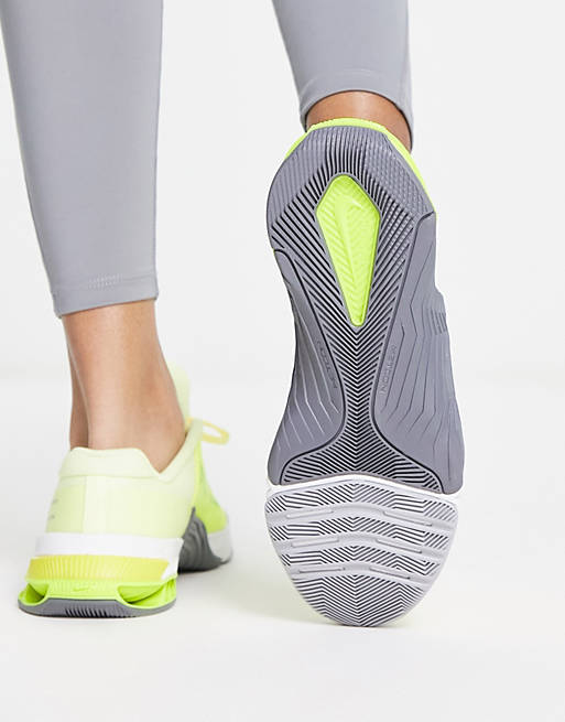 adolescentes No es suficiente Sombra Zapatillas de deporte amarillas Metcon 8 de Nike Training | ASOS
