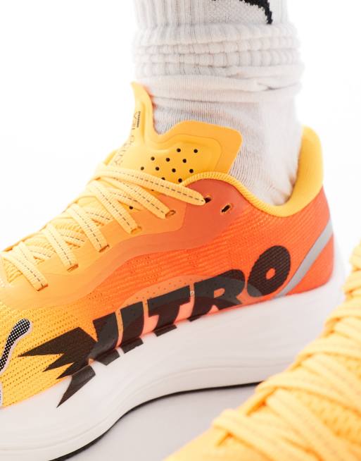 Zapatillas de deporte amarillo rayo solar para correr Velocity Nitro 3 Fade de PUMA, 3 de 5