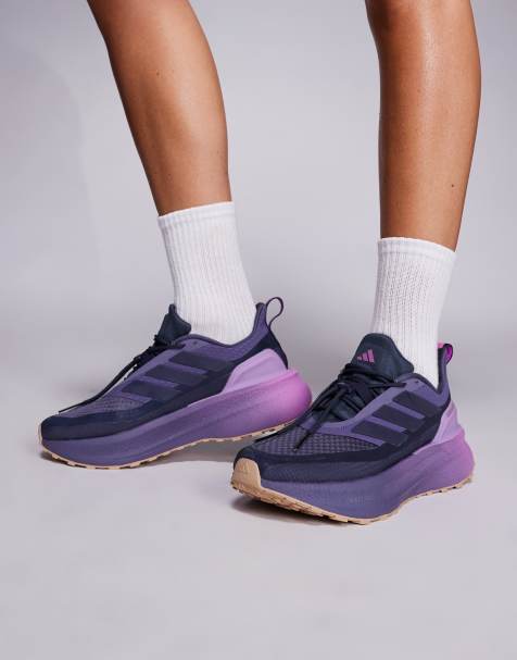 Zapatillas de deporte azul marino y moradas Ultraboost 5 Climawarm de adidas Running - view 1