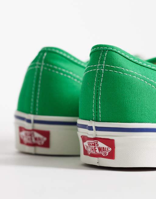 Zapatillas de deporte azul marino y verdes de Vans Authentic , 2 de 5