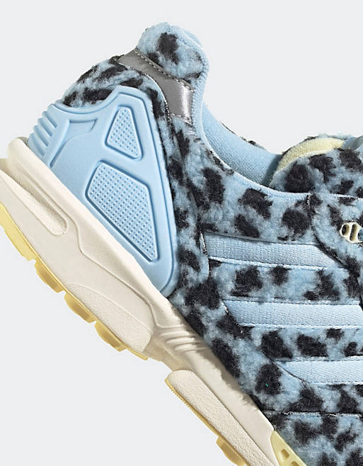 Exclusión Independencia hombro Zapatillas de deporte azules con estampado de leopardo ZX 5020 de adidas  Originals | ASOS