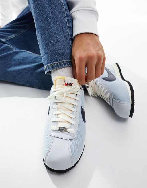 Zapatillas de deporte azules multicolores Cortez TXT Se de Nike ASOS