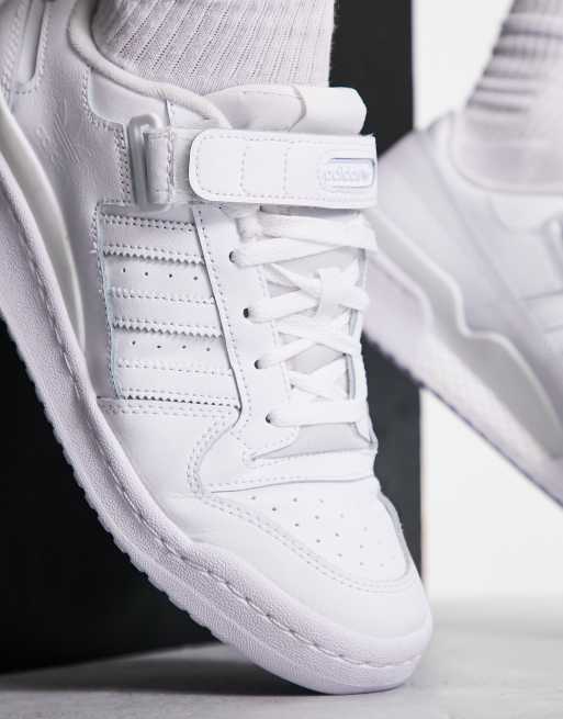 Zapatillas de deporte bajas color blanco triple Forum de adidas Originals