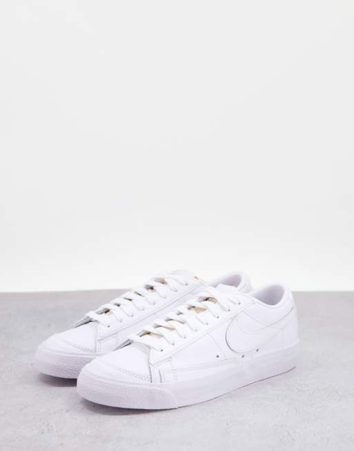 Zapatillas de deporte bajas color triple blanco Blazer 77 de Nike