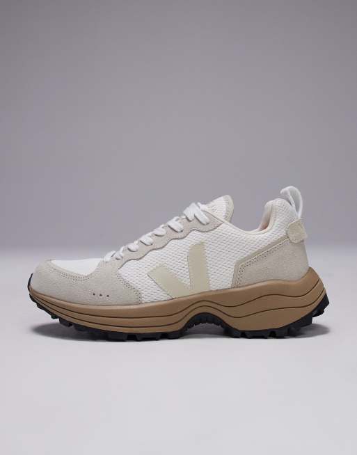 Zapatillas de deporte beis con suela de goma Venturi II de VEJA, 2 de 5