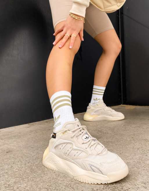 Zapatillas de deporte beis triple Streetball 2 de adidas Originals