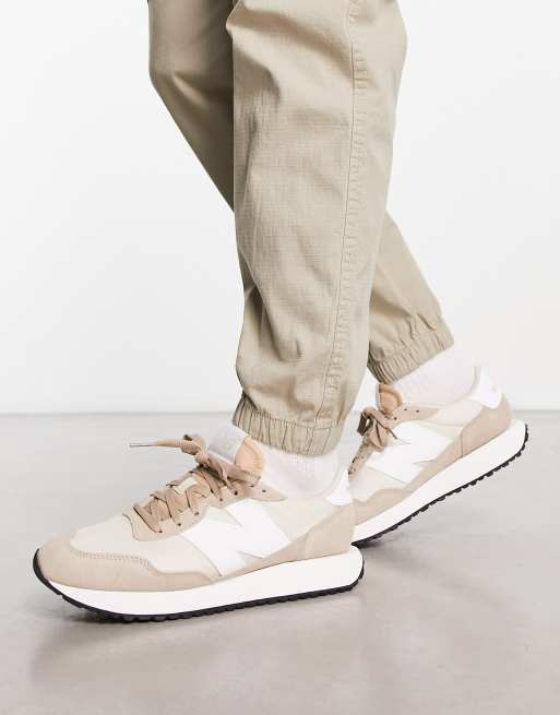 Zapatillas de deporte beis y color avena 237 de New Balance