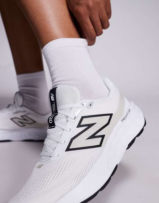 Zapatillas de deporte blancas 520 de New Balance Running ASOS