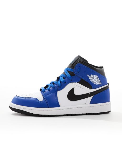 Zapatillas de deporte blancas, azules y negras Air Jordan 1 Mid de Jordan, 2 de 5