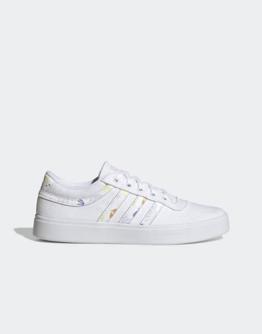 Zapatillas de deporte blancas Byrony de adidas Originals 