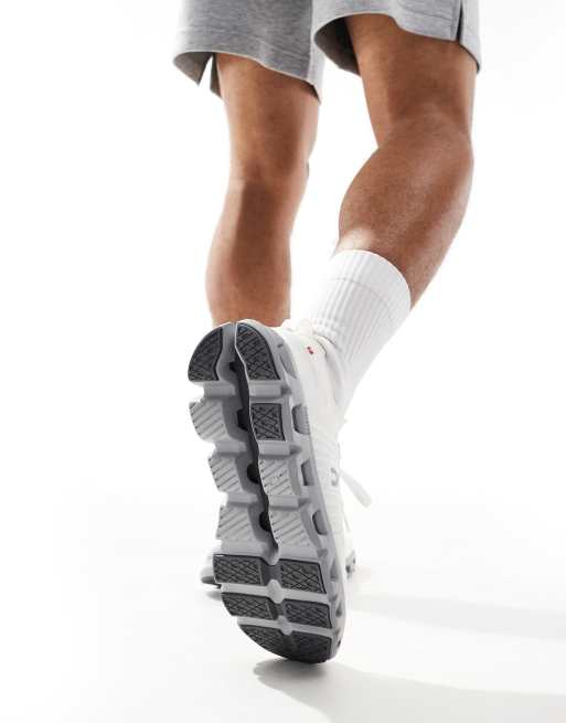 Zapatillas de deporte blancas Cloudswift 4 de ON, 3 de 5