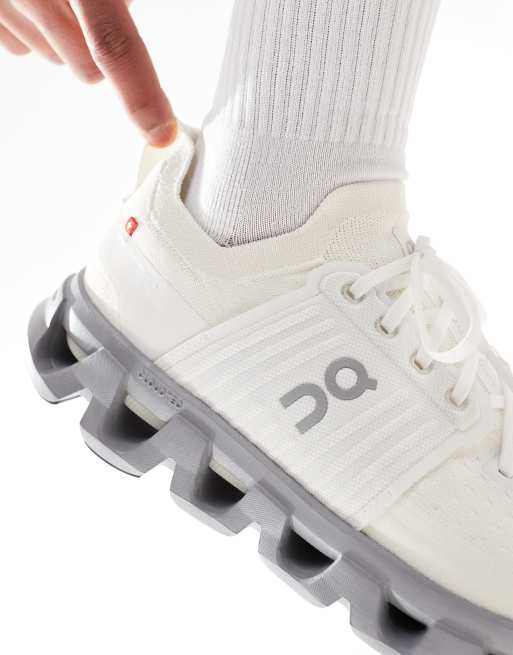 Zapatillas de deporte blancas Cloudswift 4 de ON, 4 de 5