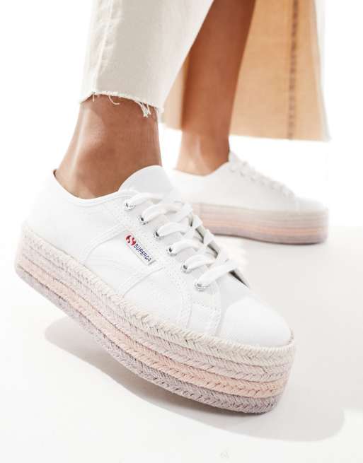 Zapatillas de deporte blancas con detalle de cuerda de Superga