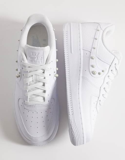 Zapatillas de deporte blancas con detalle de logo de perlas Air Force 1 '07 de Nike, 3 de 5