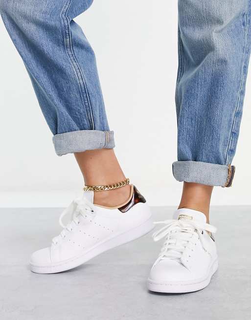 Zapatillas de deporte blancas con detalle de talonera efecto cocodrilo Stan Smith de adidas Originals