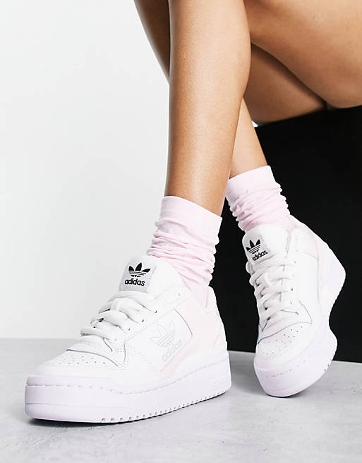 Zapatillas de deporte blancas con detalles lila pálido Forum Bold de adidas Originals