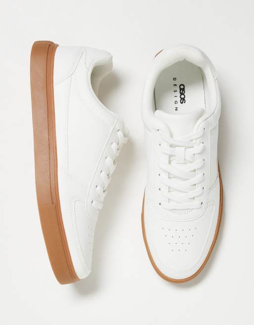 Zapatillas de deporte blancas con diseño de paneles y suela de goma de ASOS DESIGN, 3 de 4
