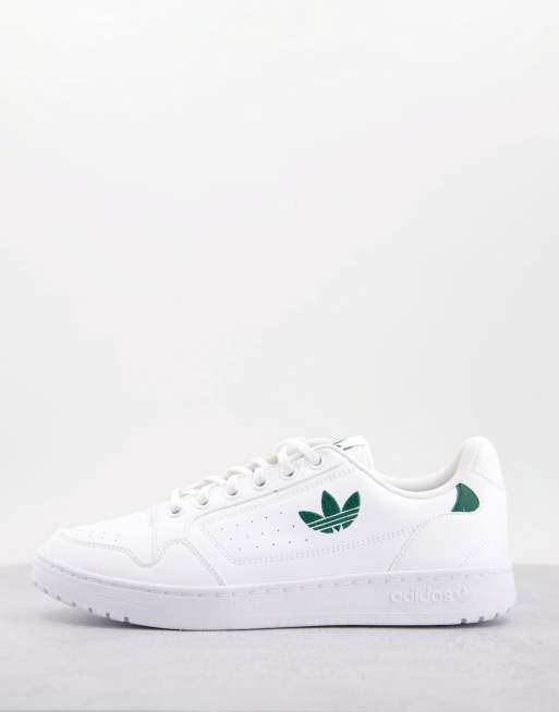 Goneryl radio Trascender Zapatillas de deporte blancas con logo verde estilo universitario NY 90 de  adidas Originals | ASOS