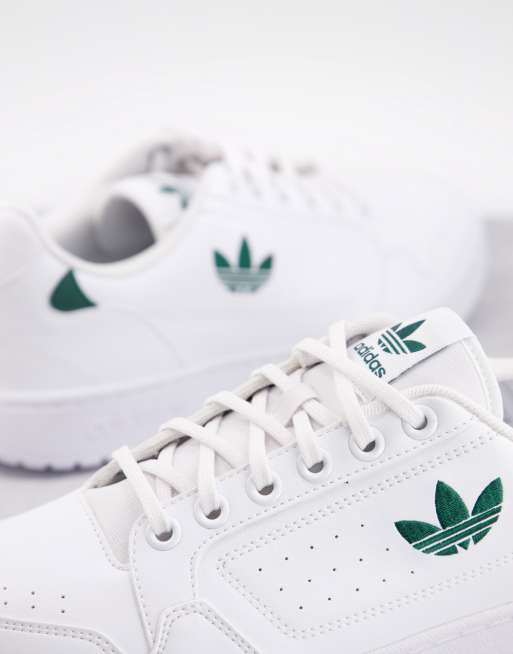 Adidas originals 2024 logo zapatillas