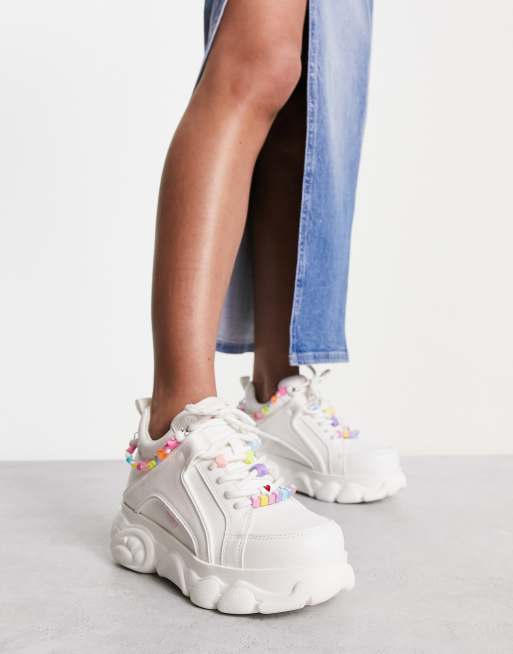 Zapatillas deporte blancas con plataforma cuero Corin Candy de Buffalo | ASOS