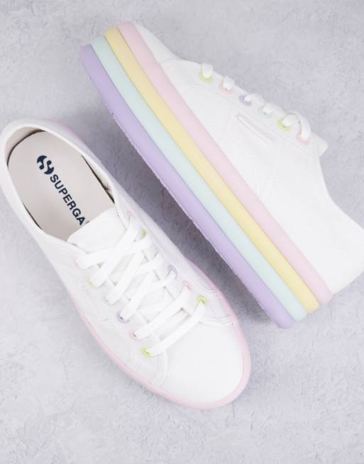 Zapatillas de deporte blancas con plataforma plana en tonos pastel 2790 de Superga, 2 de 4