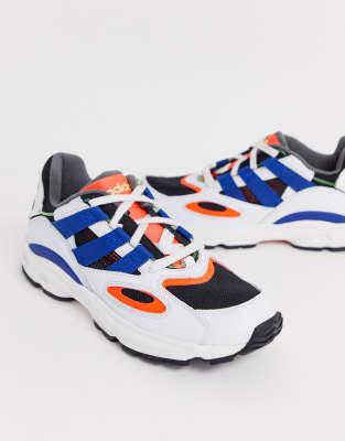 adidas blancas con rayas azules