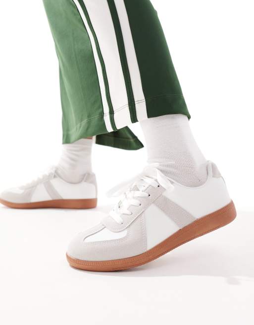 Zapatillas de deporte blancas con suela de goma de Truffle Collection