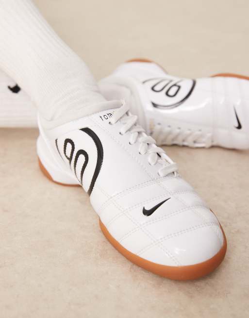 Zapatillas de deporte blancas con suela de goma unisex T90 de Nike, 5 de 5