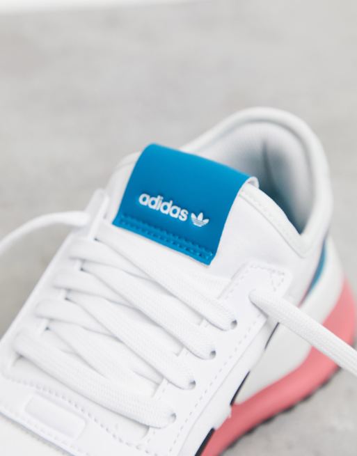 Zapatillas de deporte blancas con suela en contraste U Path Run de adidas Originals ASOS