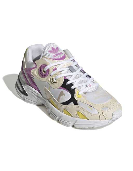 Zapatillas de deporte blancas con toques de color Astir de adidas Originals