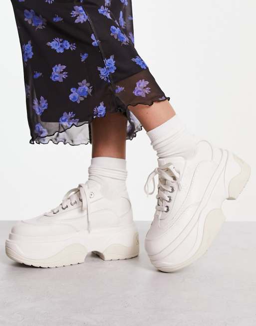 de deporte blancas de baja con plataforma cuero Kade de Kickers | ASOS