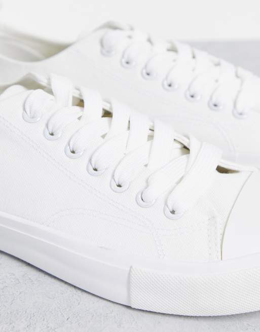 Zapatillas de deporte blancas de caña baja de lona de New Look, 2 de 4