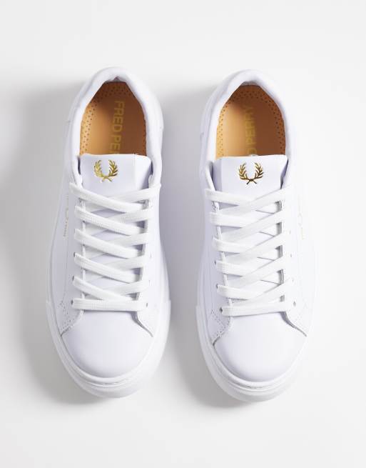 Zapatillas de deporte blancas de cuero de Fred Perry, 3 de 5