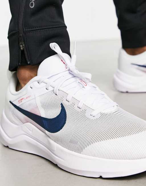 Zapatillas de deporte blancas Downshifter 12 de Nike Running