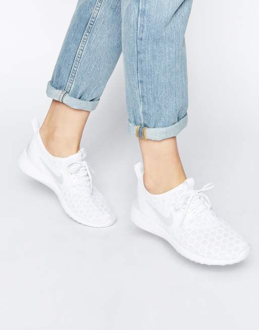 intersección represa Pase para saber Zapatillas de deporte blancas Juvenate de Nike | ASOS