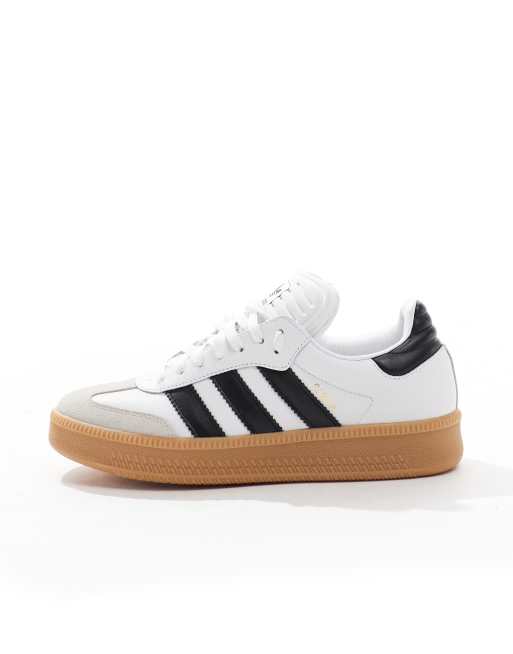 Zapatillas de deporte blancas Samba XLG de adidas Originals ASOS