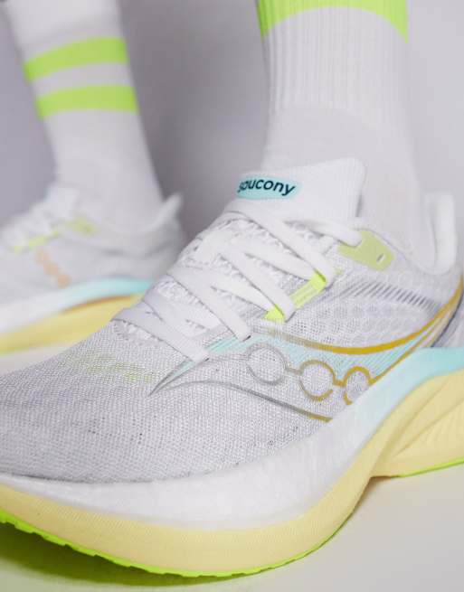 Zapatillas de deporte blancas y amarillas para correr Endorphin Speed 5 de Saucony, 5 de 5