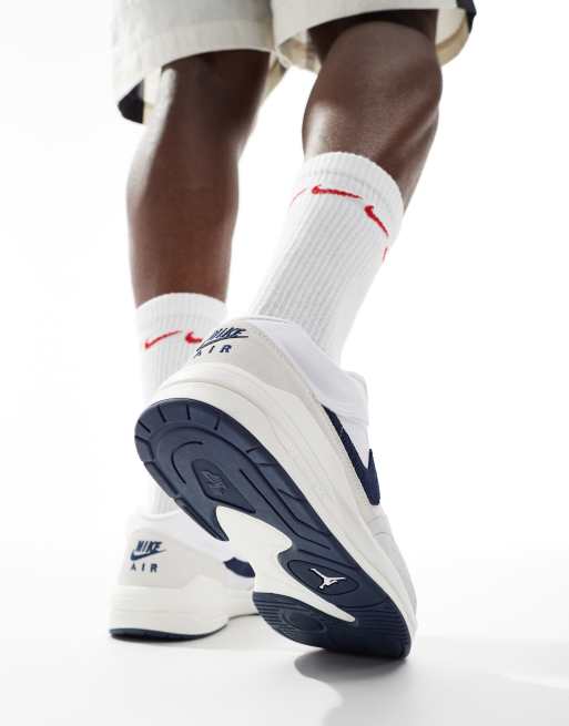 Zapatillas de deporte blancas y azul marino Jordan Stadium 90 de Jordan, 4 de 5
