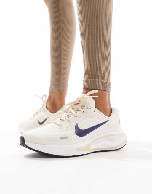 Zapatillas de deporte blancas y azul marino Journey Run de Nike Running, 2 de 5