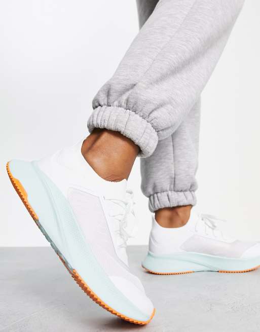 Zapatillas de deporte blancas y azules de Mango