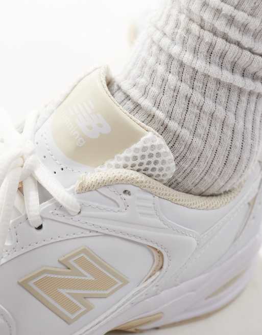  Zapatillas de deporte blancas y beis 530 de New Balance, 3 de 5