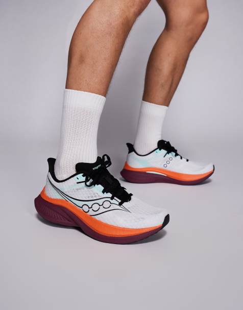 Zapatillas de deporte blancas y carmesí para correr Endorphin Speed 5 de Saucony - view 1