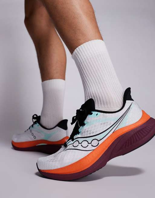 Zapatillas de deporte blancas y carmesí para correr Endorphin Speed 5 de Saucony, 5 de 5