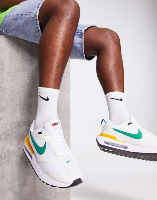 Zapatillas de deporte blancas y color malaquita Air Max Dawn de Nike