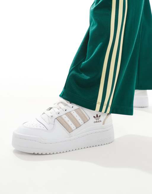 Zapatillas de deporte blancas y color topo Forum Bold de adidas Originals
